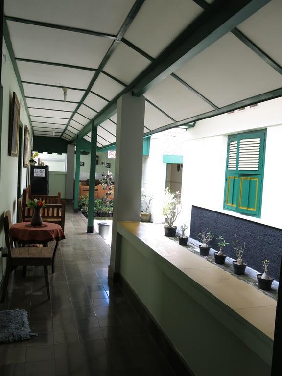 Pamularsih Homestay Yogyakarta Kültér fotó